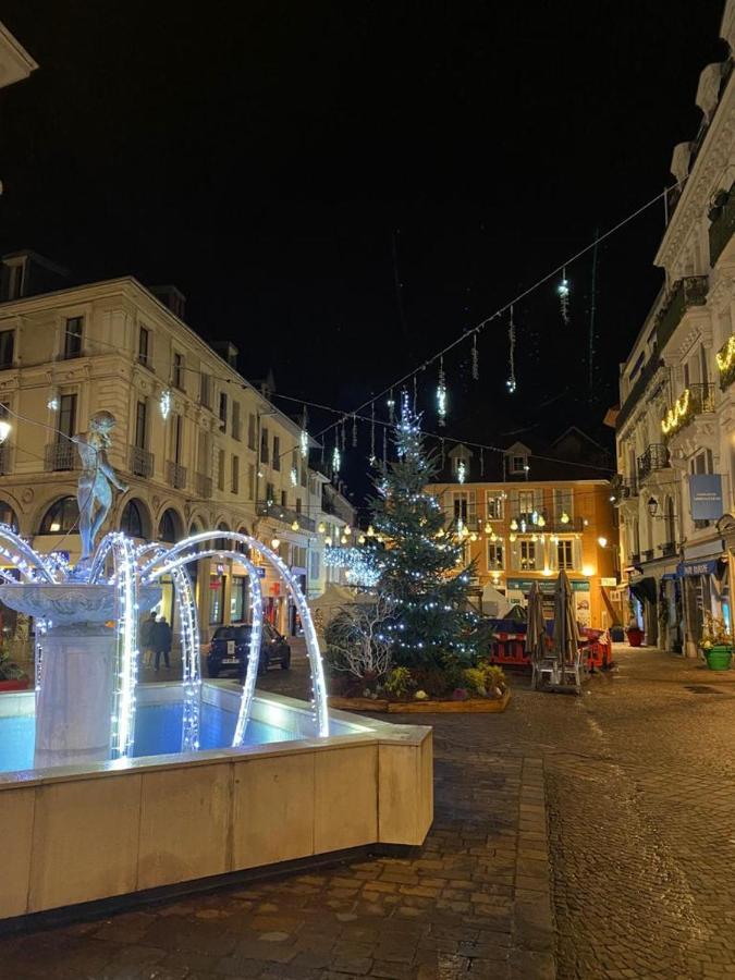 Cote Ouest Aix Les Bains Aparthotel Aix-les-Bains Bagian luar foto